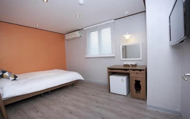Shinchon Guesthouse - photo 2