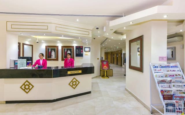 Grand Qatar Palace - photo 2
