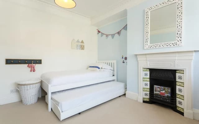 The Silver Horse - photo 5