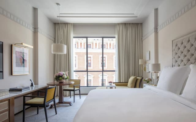 Four Seasons Hotel Madrid - photo 4