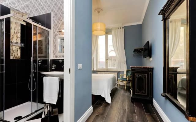 Luxury Rooms - photo 3