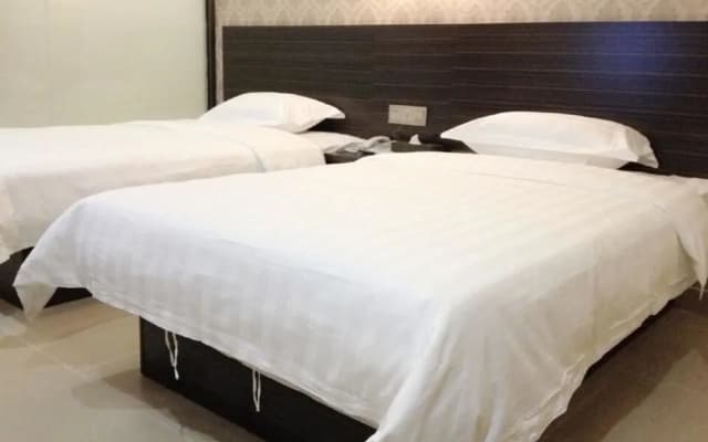 Hitt Express Hotel - photo 2