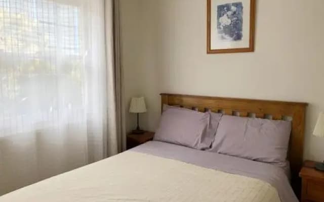 Convenient, Bright and Affordable 2 Bedroom Unit - photo 5