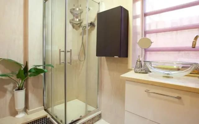 Olympic Village Beach Guesthouse - photo 5