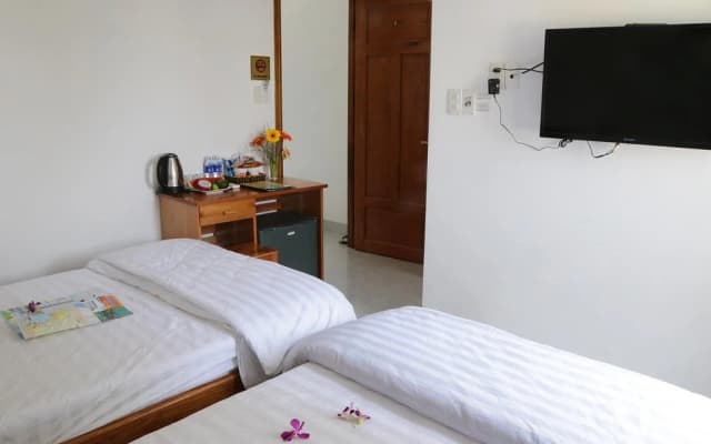 Danang Beach 2 Hotel - photo 2