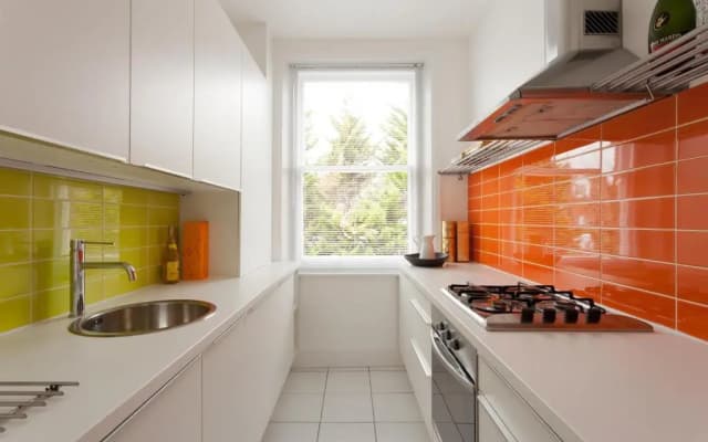 118 Brondesbury Road Apartments - photo 2