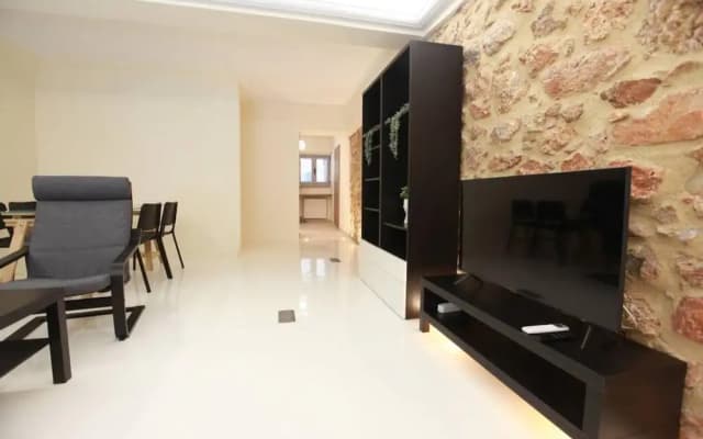 Elegant Studio at the Acropolis Hills - photo 2