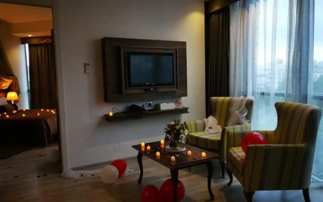 Green Queen Hotel - photo 4