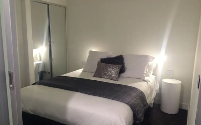 Absolute Collins Apartments - photo 2