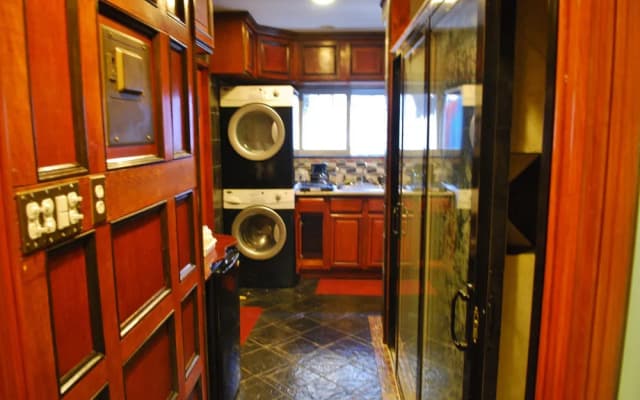 Missing Lantern Resident Suites - photo 2