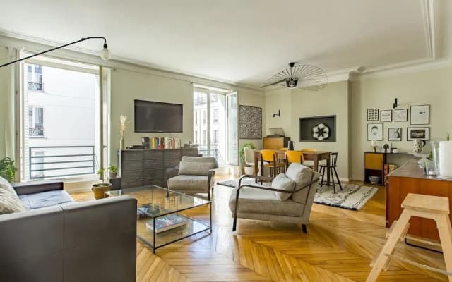 Between the Beams - photo 4