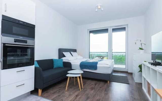 WaterFront City Apartments by FirstHost - photo 2
