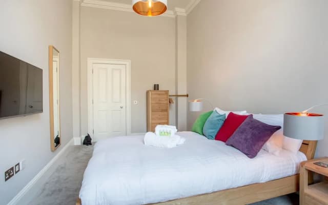 Destination Edinburgh Apartment York Place - photo 2