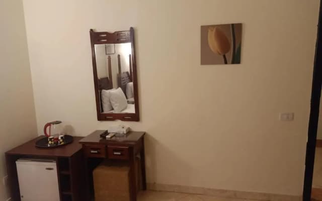 Golden Carven Hotel - photo 4