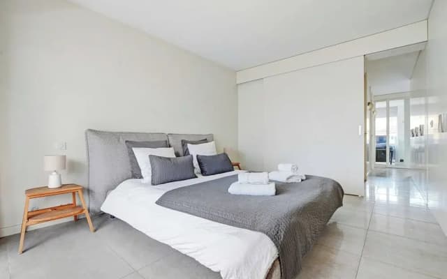 Exceptional 3bdr/6p apt - View of the Eiffel Tower - photo 5