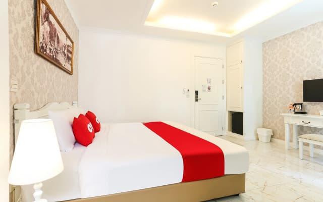 B2 Riverside Colonial Hotel - photo 3