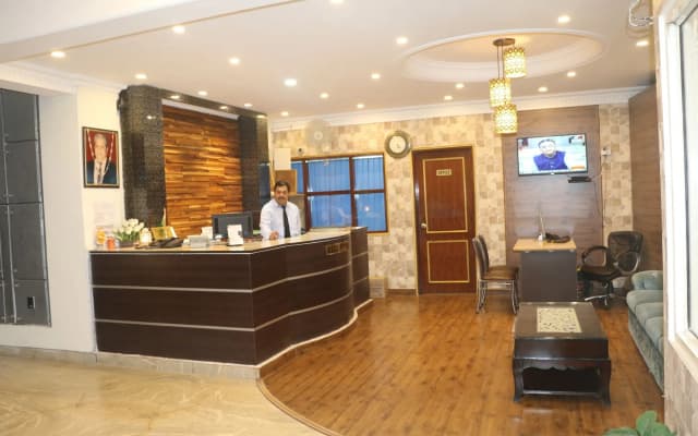 Hotel Kashish Plaza - photo 2