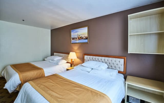 Flushing Hotel - photo 5