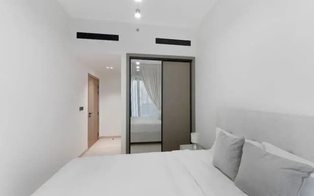 Elegant 1BR Stay in Binghatti Heights - photo 2