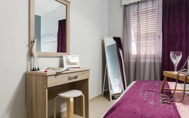 Central Safe Smart Apartment - photo 3
