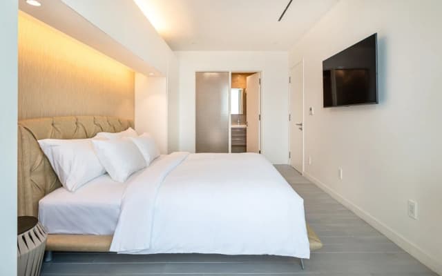 Saigon Finest - IDG Suites Collection - 12J - photo 2