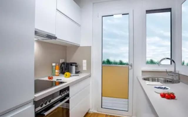 Marks Penthouse Apartments - photo 3
