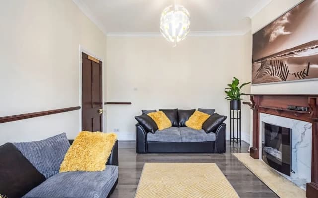 Comfortable 4-bed House - photo 2