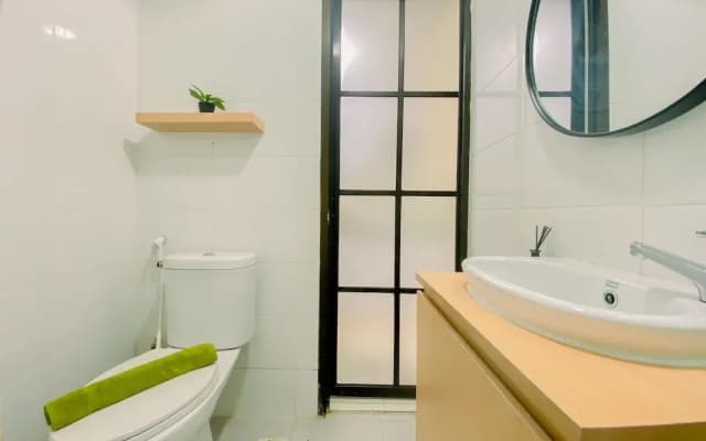 Good And Nice Studio At Tamansari Sudirman Apartment - photo 5