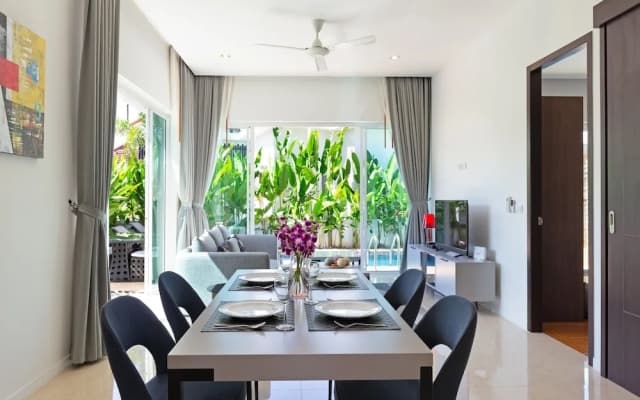 Tropical Stay at 2BR Pool Villa Greens 8 - photo 2