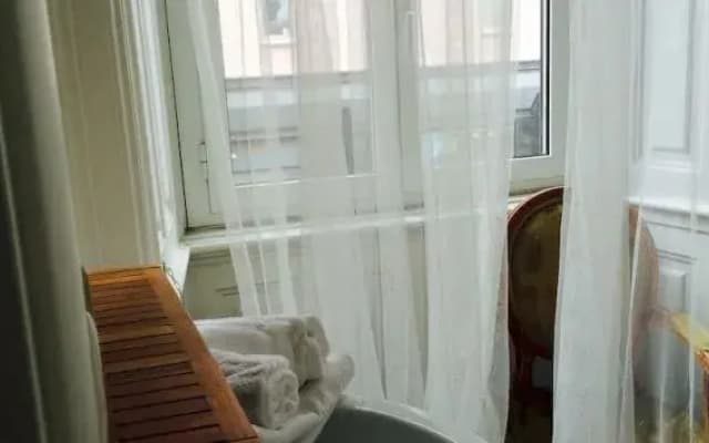 The Traveler's Home - photo 2