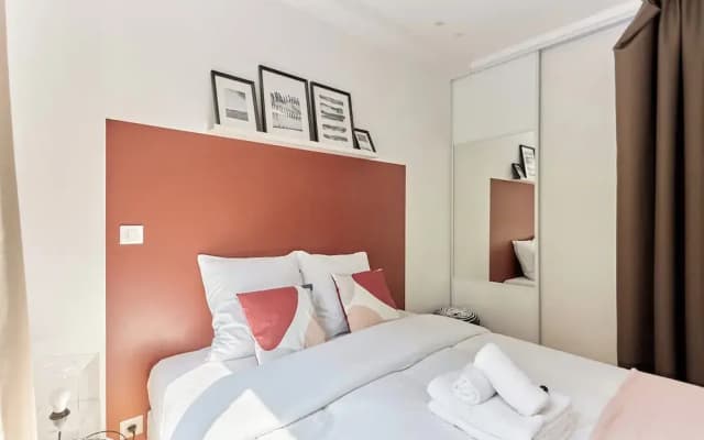 Charming Flat in the Heart of Paris - photo 5