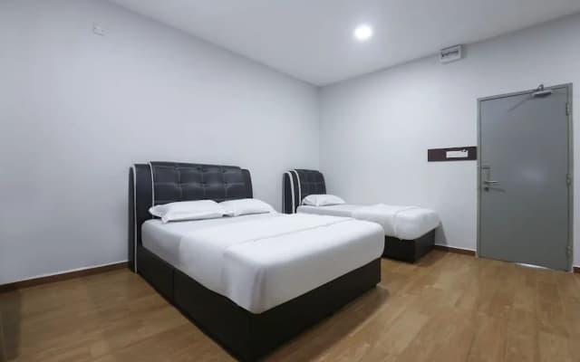 OYO 89859 PP Traveller's Hotel - photo 5