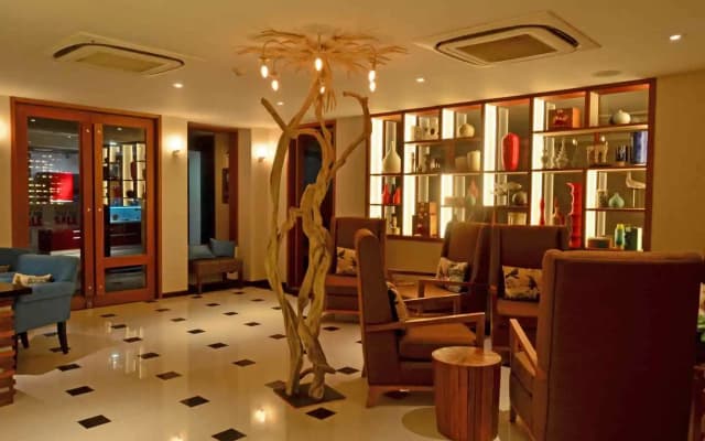 The Somerset Hotel - photo 2