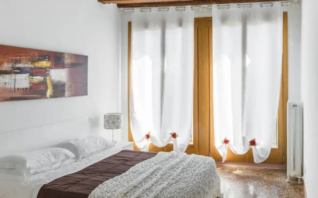 Accademia Charm Apartments - photo 3