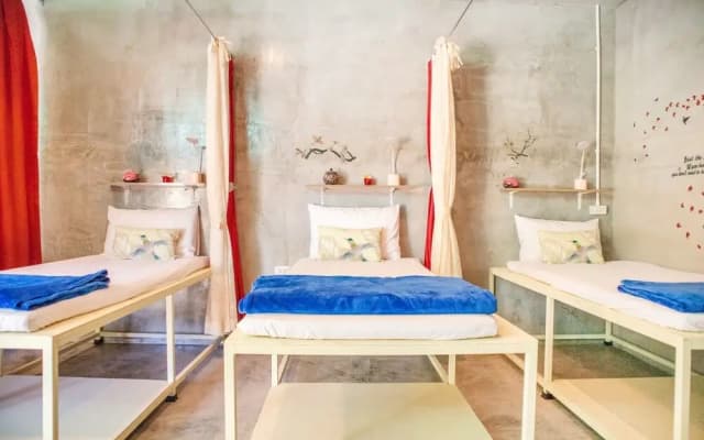 OYO 617 Tira Hostel chalong Phuket - photo 3