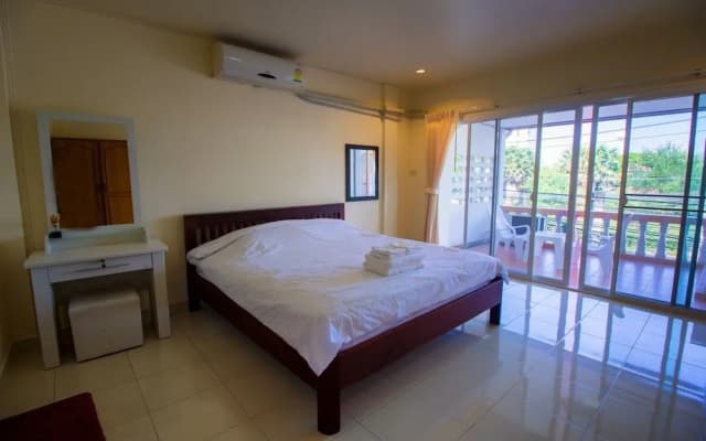 HK Residence - photo 2