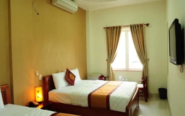Canh Buom Hotel - photo 4