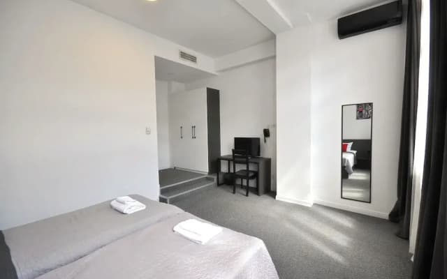 Median Inn - photo 4