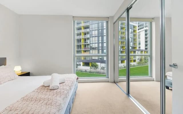 Kozyguru | Mascot | 2 Bed Apt + Free Parking - photo 5