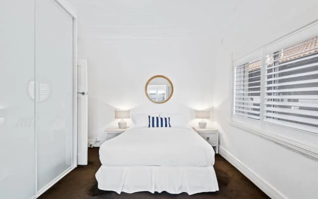 Bondi Family Escape - photo 5