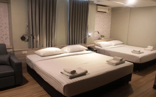 YWCA Hotel Bangkok - photo 3