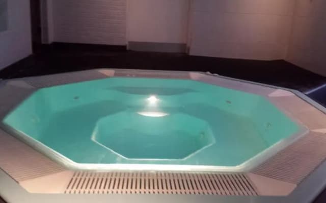 Canary Wharf Luxury Riverside Apartments - photo 5