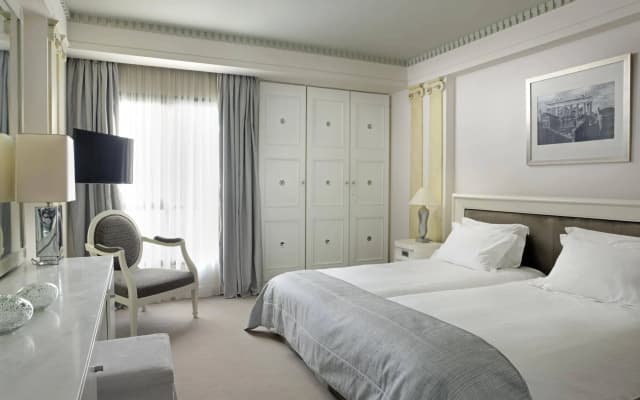 NJV Athens Plaza Hotel - photo 5
