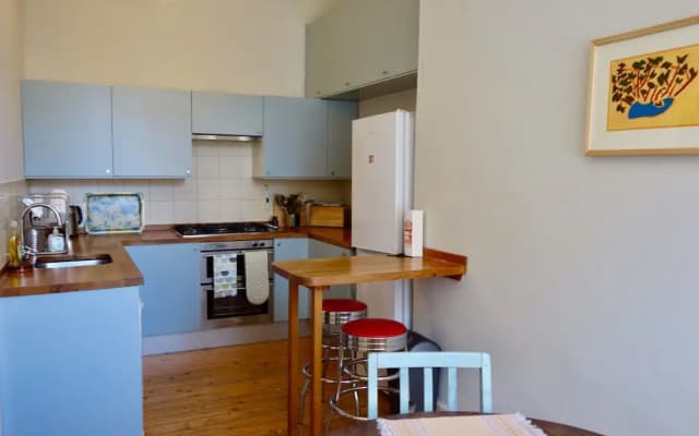 Spacious 2 Bedroom Home In Leith - photo 5