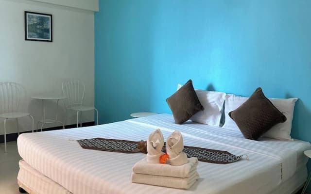 Room-private Apartment in City Center an - photo 5