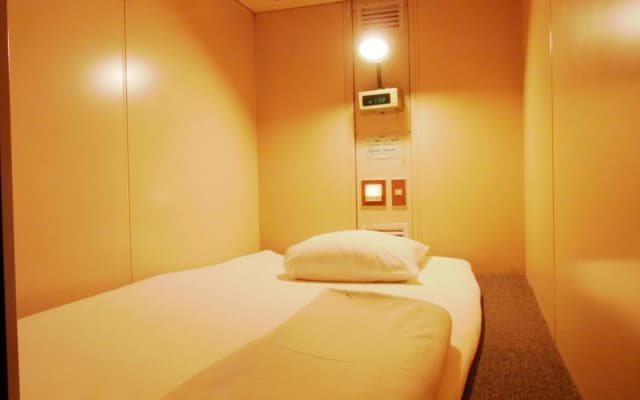 Capsule Hotel Block Room - photo 2