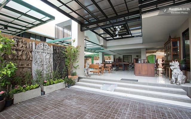 Baan Tanwa - MRT Ratchadapisek - photo 2
