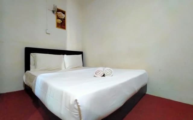 Rz Gold Hotel by OYO Rooms - photo 2