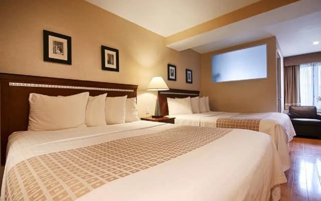 Bowery Hanbee Hotel - photo 3