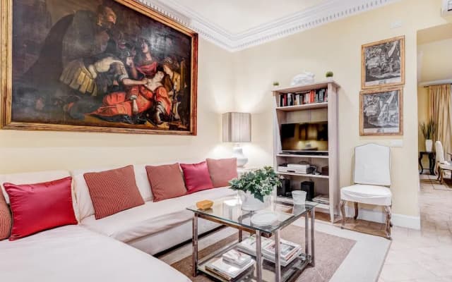 RSH Augustus Luxury Apartment - photo 3